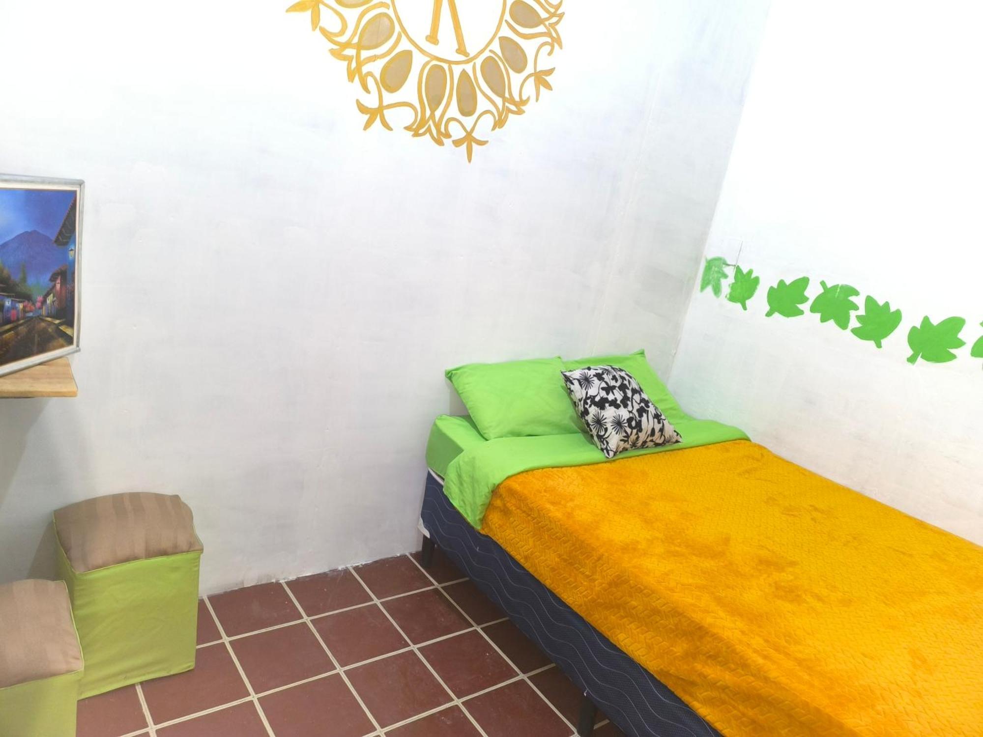 Karim Hostel Guatemala City Exterior foto