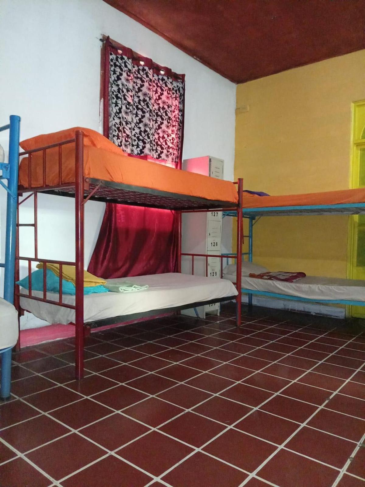 Karim Hostel Guatemala City Exterior foto